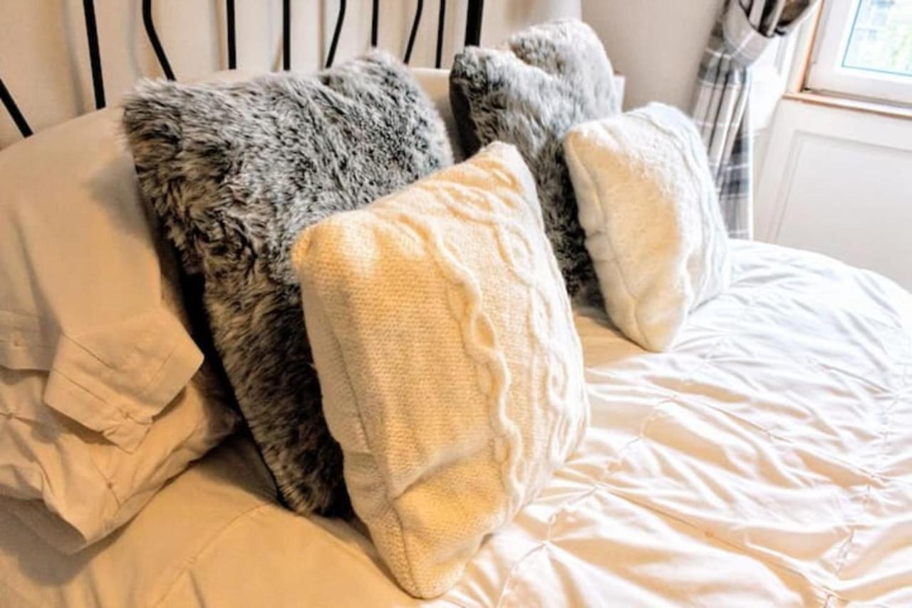 Cosy And Modern In Édimbourg